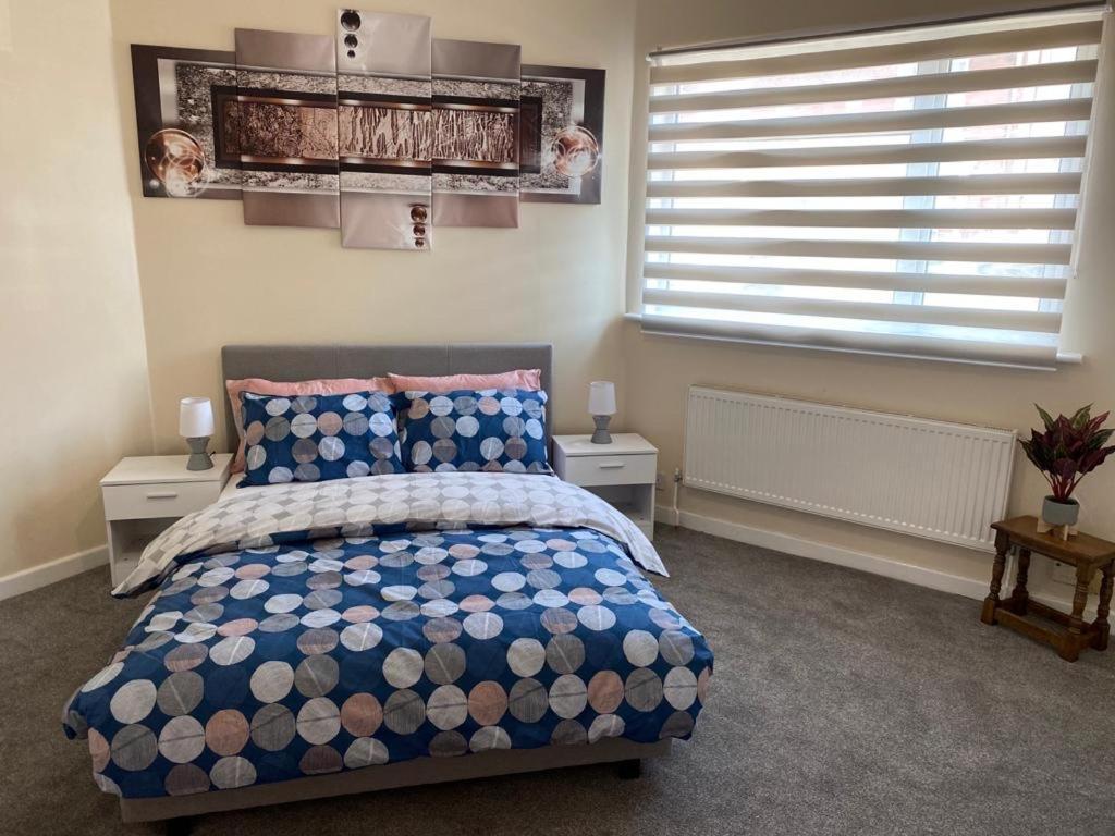 Excellent And Amazing Apartment With Private Parking Gillingham  Exterior foto